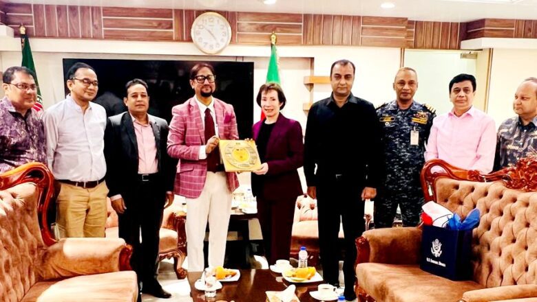 চট্টগ্রাম সিটি মেয়রের সাথে যুক্তরাষ্ট্রের চার্জ দ্য অ‍্যাফেয়ার্সের সৌজন্য সাক্ষাৎ