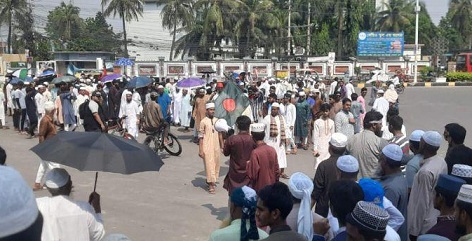 আ.লীগ নিষিদ্ধের দাবিতে খুলনার শিববাড়িতে ব্লকেড ও অবস্থান কর্মসূচি