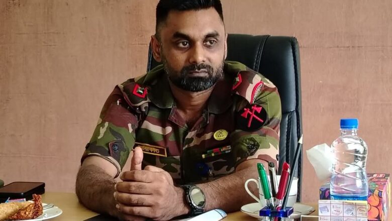 চাঁদাবাজি ও বিশৃঙ্খল পরিস্থিতি নিয়ন্ত্রণে দেশজুড়ে সেনাবাহিনীর কঠোর ও দৃঢ় ভূমিকা পালন করছে