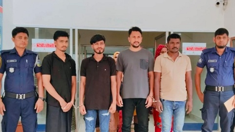 ভারত থেকে অনুপ্রবেশকালে নারী ও শিশুসহ ১১ বাংলাদেশি আটক