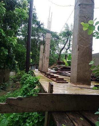 আদালতের নিষেধাঙ্গা উপেক্ষা করে নির্মাণ কাজ শুরুর প্রস্তুতি, রক্তক্ষয়ী সংঘর্ষের আশংকা