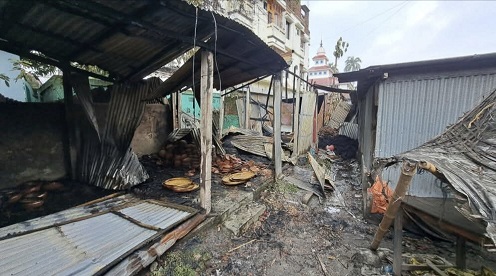 শেরপুর নয়ানী বাজারে ২ গোডাউনে অগ্নিকান্ড