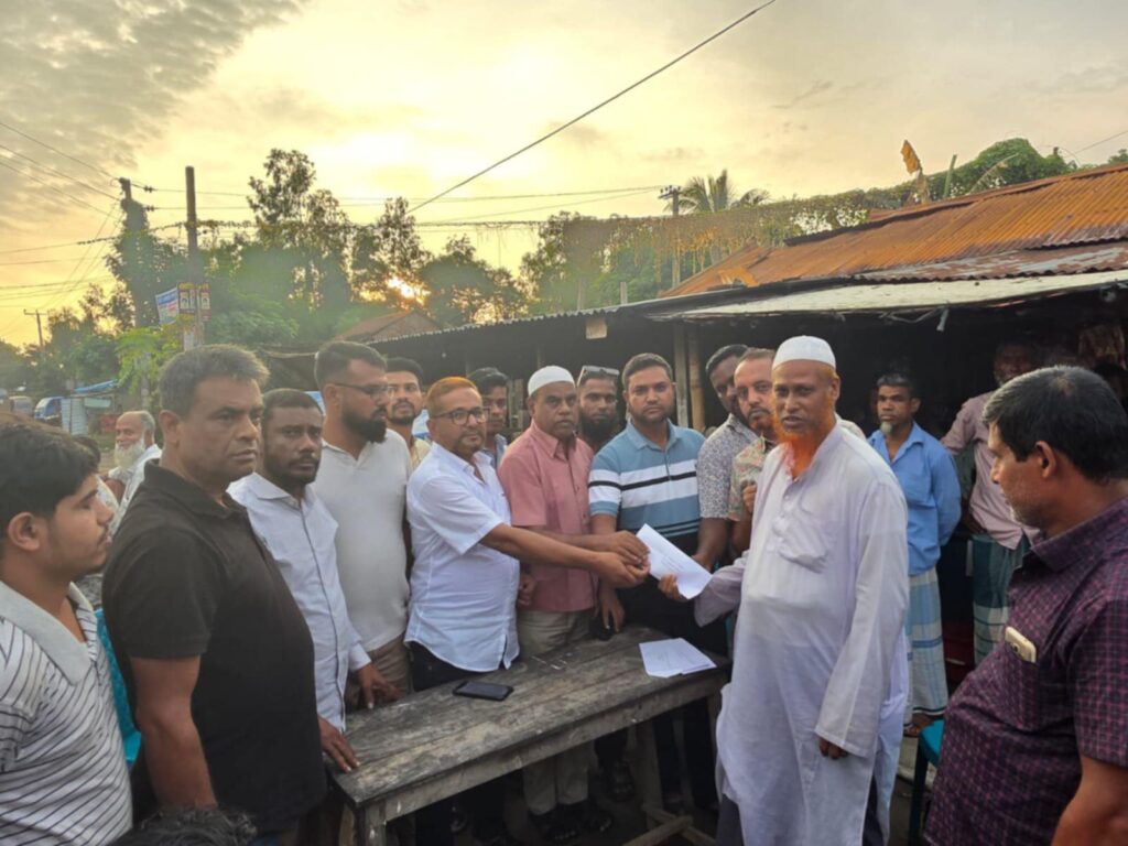 আর্থিক সহায়তা প্রদান