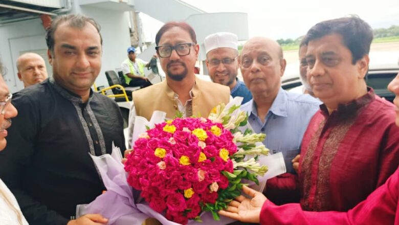 কানাডা সফর শেষে চট্টগ্রাম ফিরলেন চসিক মেয়র ডা. শাহাদাত হোসেন