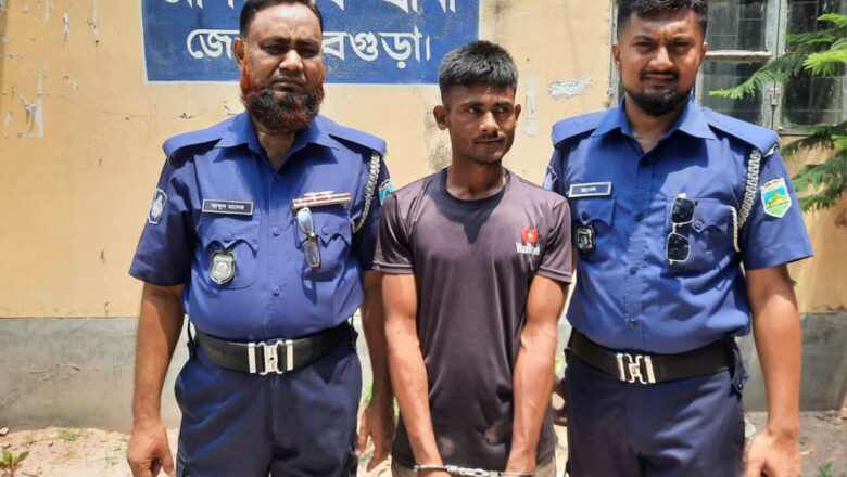 সান্তাহারে বার্মিজ চাকুসহ এক যুবক গ্রেপ্তার