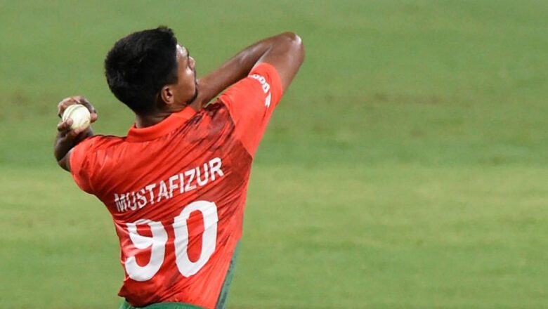 টি-টোয়েন্টিতে ডেথ ওভারের বিশ্ব রেকর্ড মুস্তাফিজুরের  
