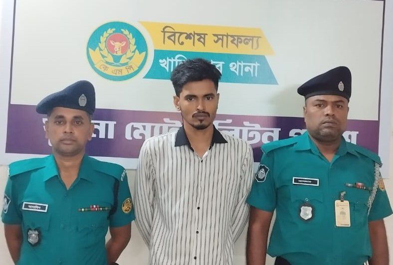 আসামি গ্রেফতার