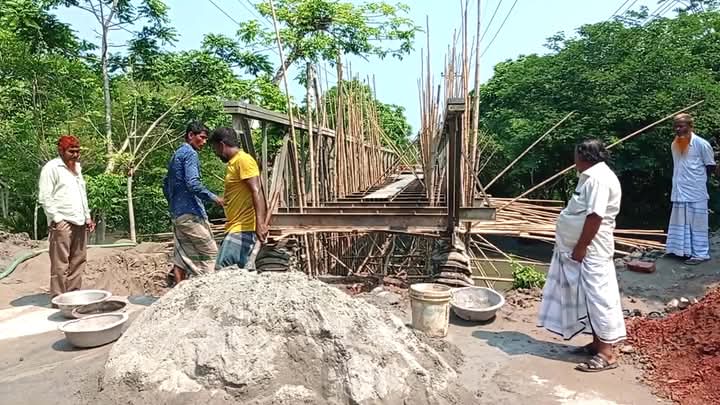 কাঠালিয়ায় ব্রিজ সংস্কার