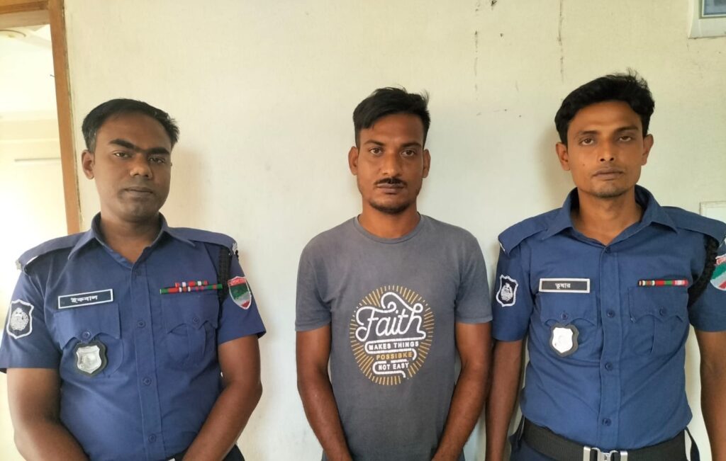 খুলনায় জুয়া চক্রের ৯ সদস্য ও ধর্ষণের দায়ে ১জন গ্রেপ্তার