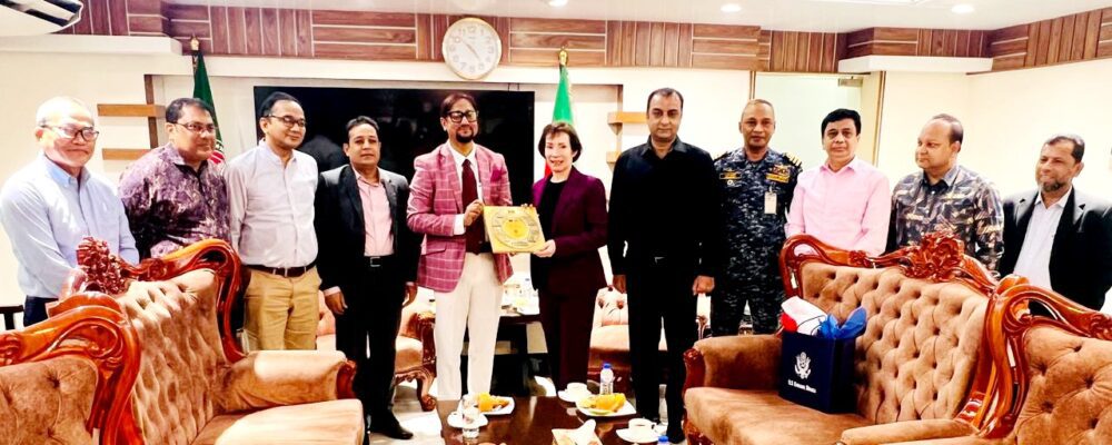 চট্টগ্রাম সিটি মেয়রের সাথে যুক্তরাষ্ট্রের চার্জ দ্য অ‍্যাফেয়ার্সের সৌজন্য সাক্ষাৎ