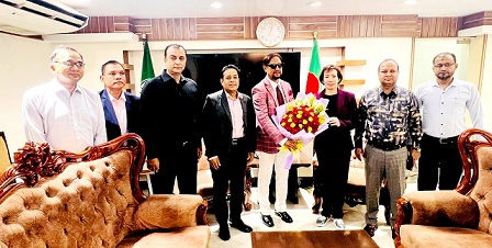 চট্টগ্রাম সিটি মেয়রের সাথে যুক্তরাষ্ট্রের চার্জ দ্য অ্যাফেয়ার্সের সৌজন্য সাক্ষাৎ