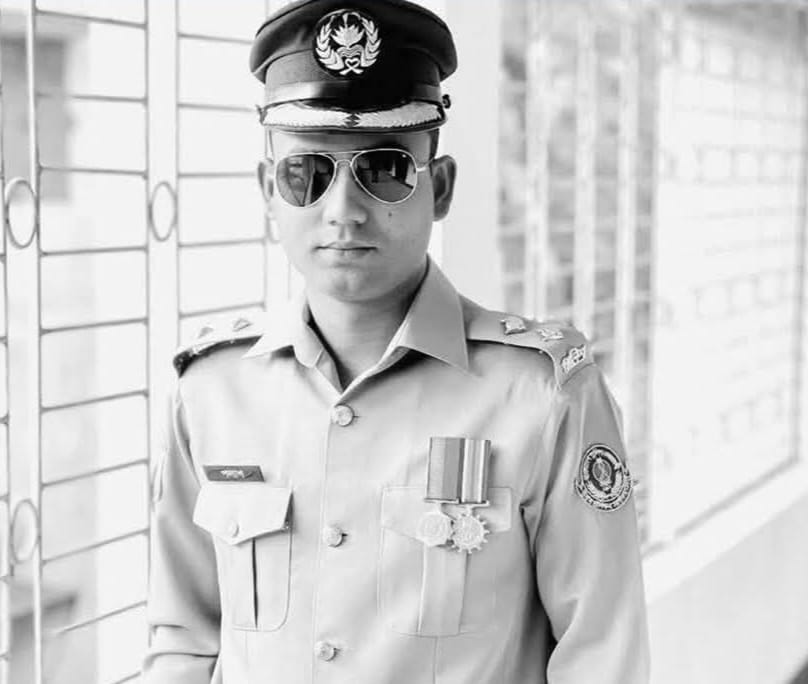 চট্টগ্রামে নিজের ব্যবহৃত পিস্তল দিয়ে এএসপির আত্মহত্যা