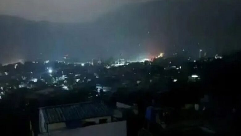 জম্মুতে পাকিস্তানের টানা হামলা, থমথমে পরিস্থিতি