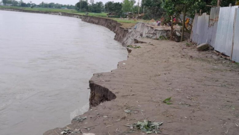 বকশীগঞ্জে দশানী নদীর তীব্র ভাঙ্গন, ভিটেহারা প্রায় দুইশতাধিক পরিবার