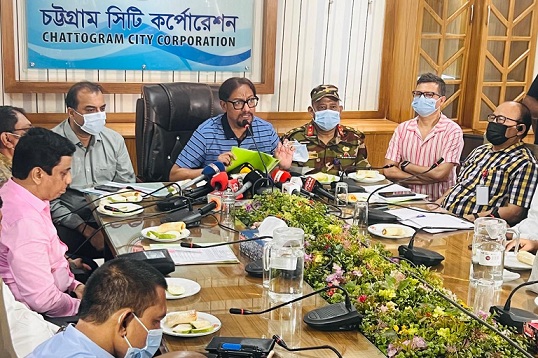 করোনা মোকাবিলায় সবাইকে একসাথে কাজ করতে হবে