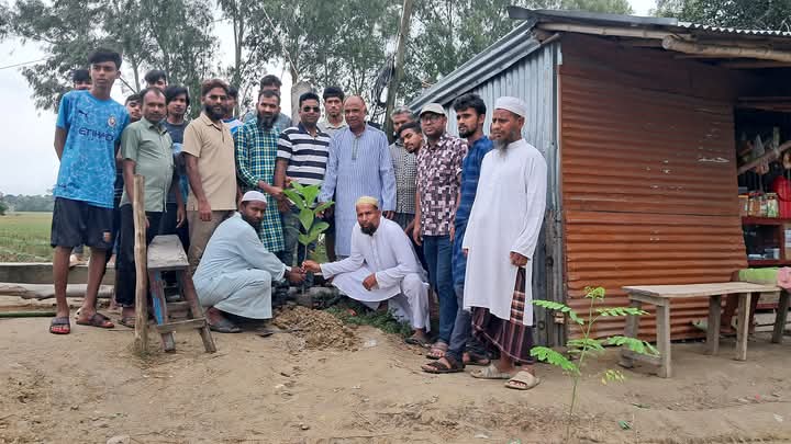 ডাক্তার জুবাইদা রহমানের জন্মদিন উপলক্ষে বৃক্ষরোপণ
