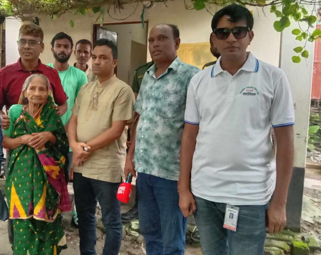 অসহায় আলেকজানের পাশে ইউএনও
