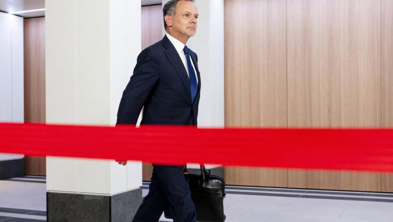 ইসরায়েলের বিরুদ্ধে নিষেধাজ্ঞা আরোপে ব্যর্থ, ডাচ পররাষ্ট্রমন্ত্রীর পদত্যাগ