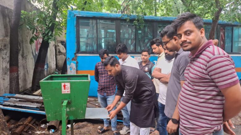 পরিত্যক্ত ডাস্টবিন সংস্কার করলেন জবি ছাত্রদল নেতা শাহরিয়ার