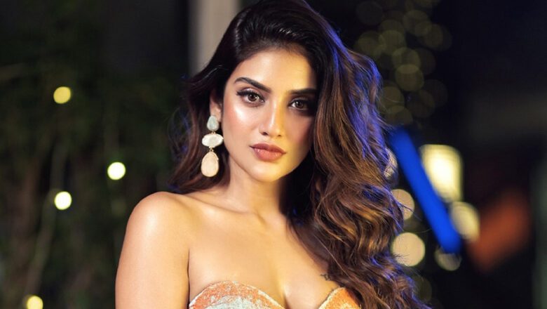 আবারও আইটেম গানে নুসরাত ‘ঝড়’