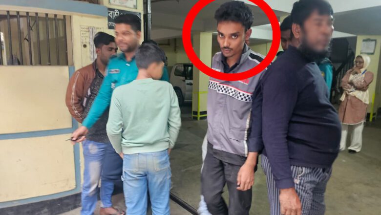 রাজধানীতে শিশুকে গাড়ি চাপা দিল লাইসেন্সবিহীন চালক